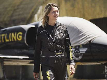 Aude Lemordant, piloto de acrobacias de Breitling y piloto comercial de AirFrance