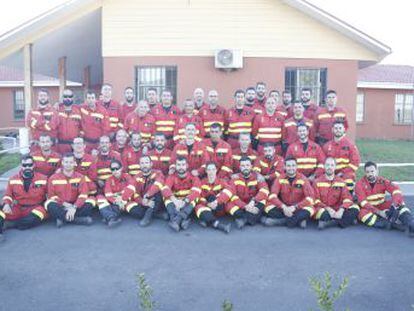La Unidad Militar de Emergencias viajó al país sudamericano para ayudar a combatir una ola de 118 incendios