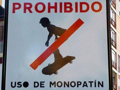 Esto es lo que piensan los skaters madrileños sobre la prohibición de patinar en la calle