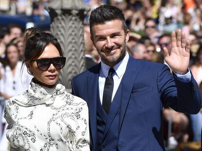 Victoria y David Beckham, a su llegada a la boda .