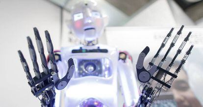 Uno de los robots humanoides que la empresa Engineered Arts Limited ha presentado en Global Robot Expo.