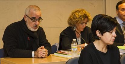 Alfonso Basterra y Rosario Porto, padre de Asunta, durante el juicio.