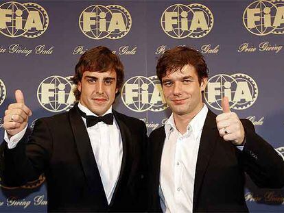 Fernando Alonso junto a Sebastien Loeb