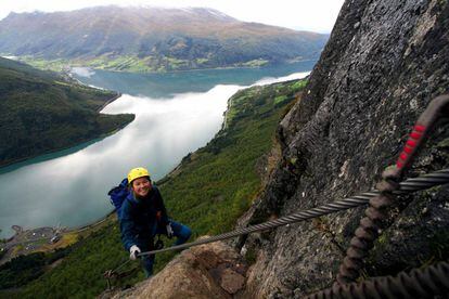 Vía ferrata, en Nordfjord.