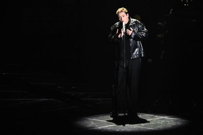 El cantante Marius Bear, candidatura de Suiza, en la semifinal del Festival de Eurovisión de 2022, en Turín. 