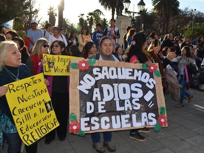 Protesta en contra de prohibir la educaci&oacute;n religiosa en Salta, el pasado agosto.