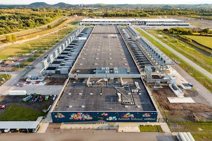 Vista aérea del centro de datos de Google de Saint-Ghislain, en Bélgica.