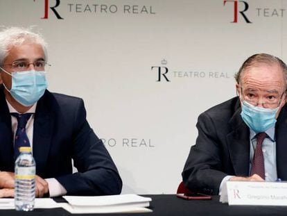 El presidente del patronato del Teatro Real, Gregorio Marañón (derecha), y el director del Teatro Real, Ignacio Garcia Belenguer (izquierda).