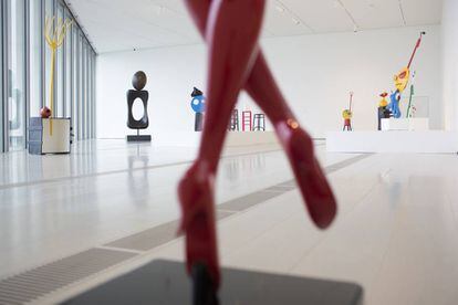 Sala que acoge las piezas de color de Miró en el Centro Botín.