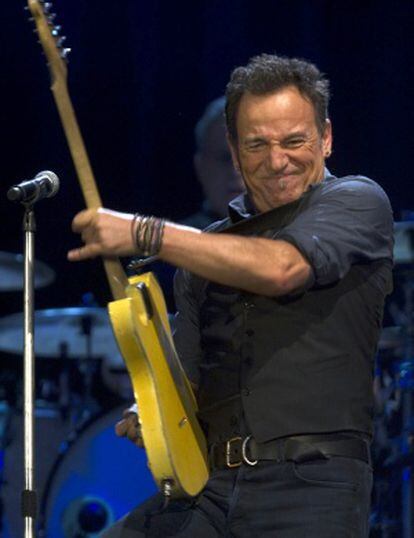 El 'Boss' despliega su poderío en un reciente concierto en Sevilla, dentro de la gira que ahora le trae a San Sebastián