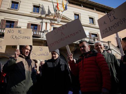 Manifestación en Ripoll, en enero de este año, para reivindicar el derecho al empadronamiento de inmigrantes.