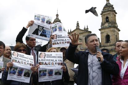 El periodista colombiano Herbin Hoyos, durante una manifestación en mayo de 2016.