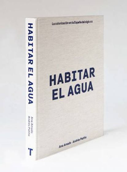 Habitar el agua ha sido seleccionado para el premio Mejor Libro del Año de PhotoEspaña 2020.