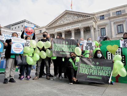 Concentración de la Iniciativa por una ley que garantice el derecho a una vivieda, el pasado 30 de septiembre ante el Congreso de los Diputados, en Madrid.