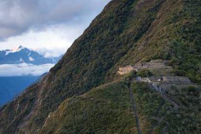 Panorámica de las ruinas de Choquequirao, el Machu Picchu en miniatura, en Perú.