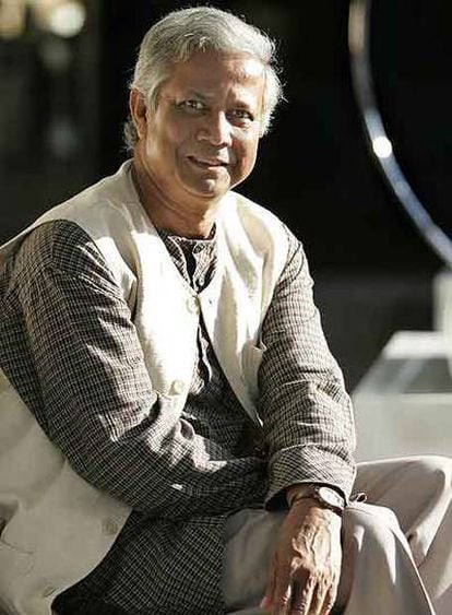 El Nobel Muhammad Yunus, a su paso por Barcelona en 2004.