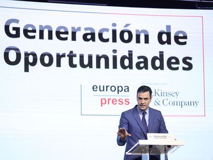 El presidente del Gobierno, Pedro Sánchez, presenta las medidas contra la crisis energética, este lunes en Madrid.