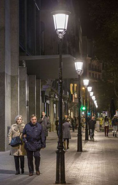 El Ayuntamiento de Barcelona cambiará 3.360 puntos de luz, repartidos en 160 calles.