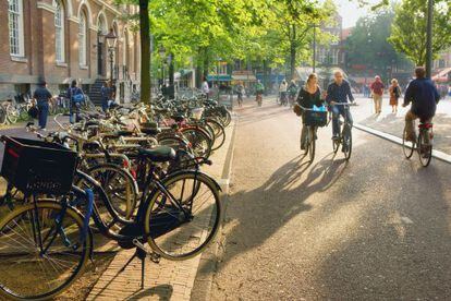 Imagen captada en 2010 en la plaza Spui de Ámsterdam.