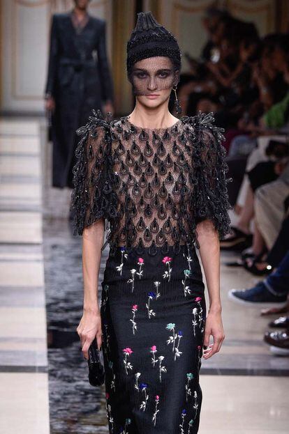 Giorgio Armani Prive : Runway &#8211; Paris Fashion Week &#8211; Haute Couture Fall/Winter 2017-2018