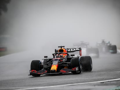 Max Verstappen (Red Bull Racing Honda), en acción durante el accidentado GP de Bélgica.