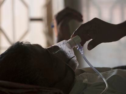 Un paciente con tuberculosis en un hospital de Hyderabad, India, en marzo de 2018.