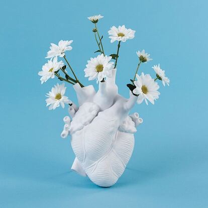 Jarrón 'Love In Bloom' de Seletti, disponible en Dooc.