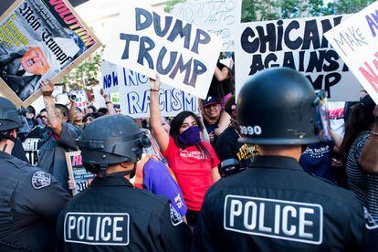 Protestas a las afueras de los mítines de Trump