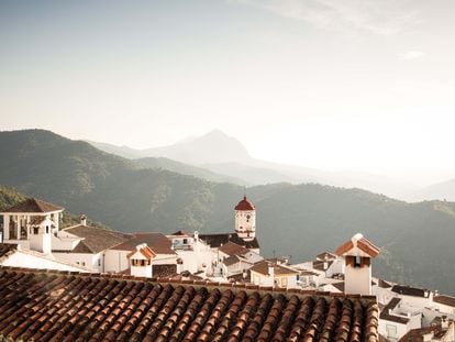 Vista de la villa de Genalguacil, en la serranía de Málaga.