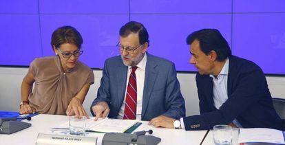 Cospedal, Rajoy y Mart&iacute;nez-Maillo, este lunes.