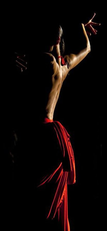 Sara Baras, en el rodaje de 'Flamenco, flamenco', de Carlos Saura, con fotografía de Vittorio Storaro.