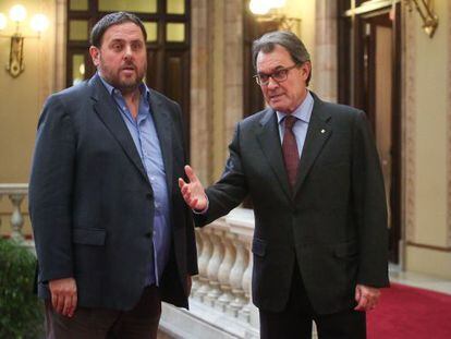 El president Artur Mas i Oriol Junqueras al Parlament en una imatge d'arxiu.