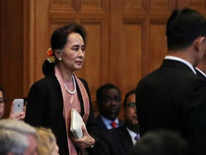Suu Kyi, a su llegada a la corte, este martes en La Haya.