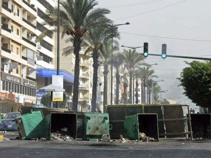 Destrozos causado por las protestas sun&iacute;es en Beirut.