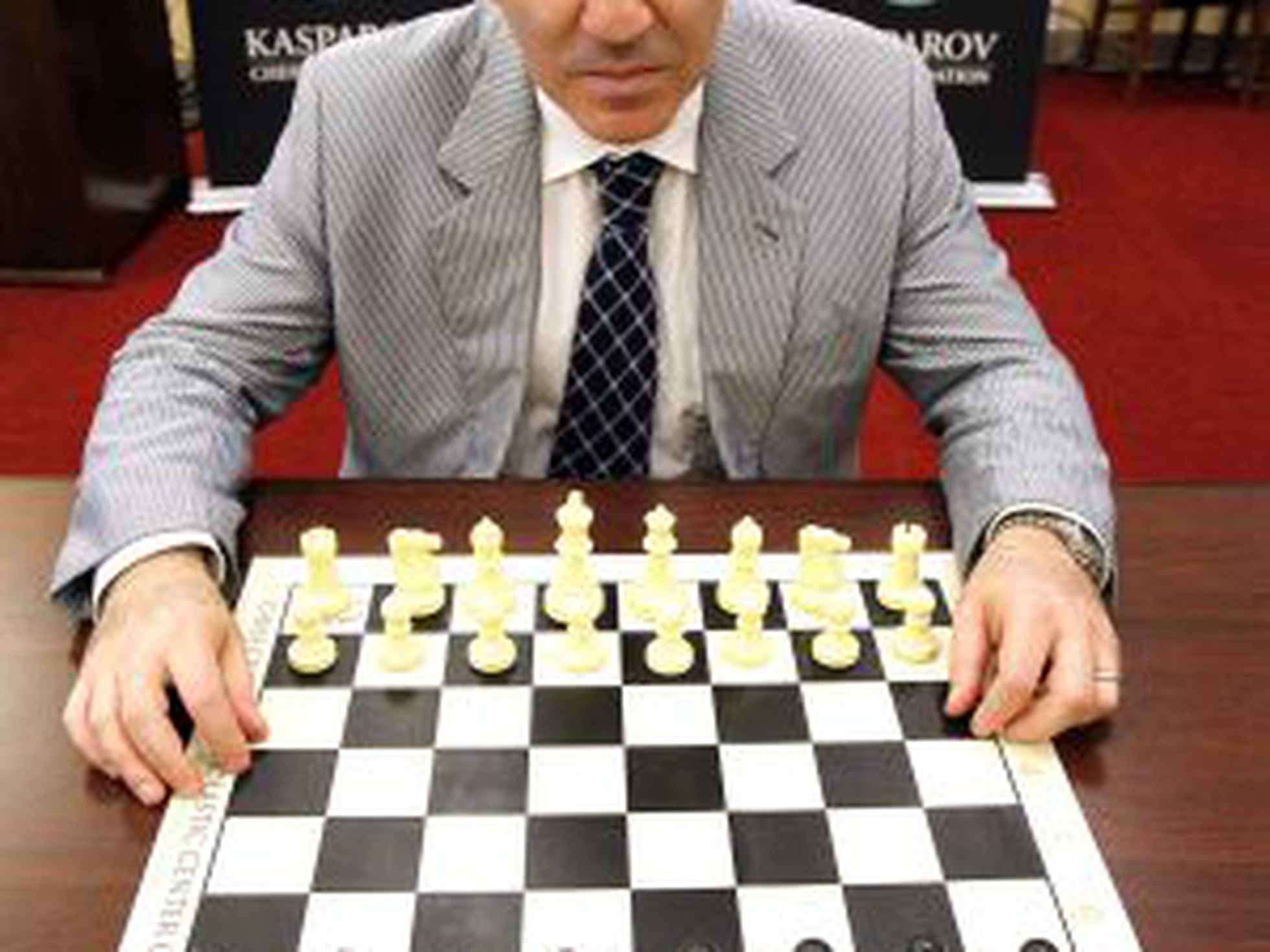 Quién gano más Karpov o Kasparov?