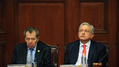 Porfirio Muñoz Ledo y Andrés Manuel López Obrador durante un acto en la sede de la Suprema Corte de Justicia, en diciembre de 2018.