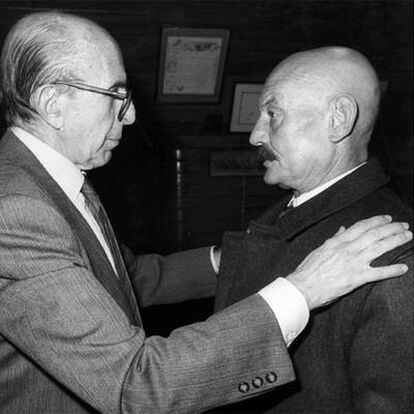 Salinas con José Hierro en 1989.