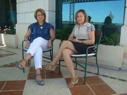 Encarna (a la izquierda) y Helena García, en la actualidad, en Valladolid.