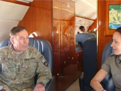 Paula Broadwell y David Petraeus.