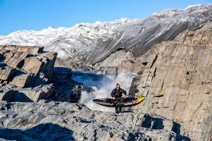 Serrasolses, en el río Watson en Kangerlusuaq, Groenlandia, antes de su expedición a Svalbard.