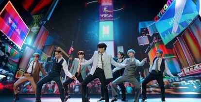 La banda surcoreana de pop BTS, en su presentación en los MTV Music Awards, en agosto. 