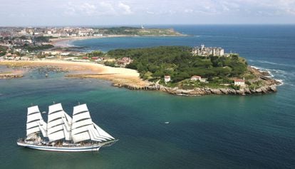 Vista de la bah&iacute;a de Santander. 