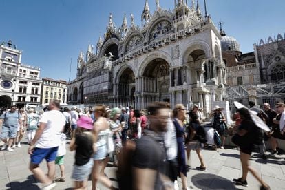 Piazza San Marco, in Venice, crowded with tourists in August 2022. 