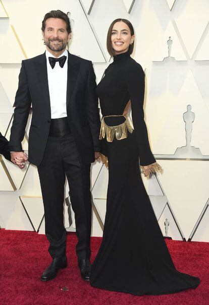 El actor y director Bradley Cooper, nominado por 'Ha nacido una estrella', y la modelo Irina Shayk.