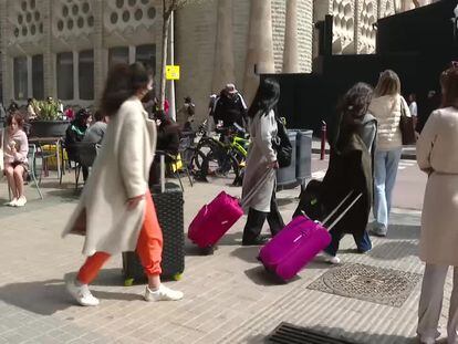 España acelera en la recuperación de turistas y ya recibe al 72% de los que llegaron antes de la pandemia
