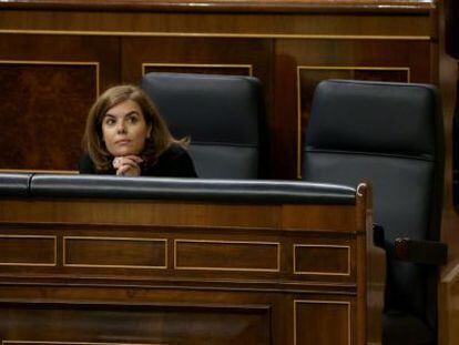 Soraya Sáenz de Santamaría este jueves en el pleno del Congreso.