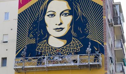 El mural 'Paz y libertad', del artista urbano OBEY.