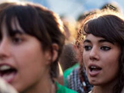 Manifestantes en la Puerta del Sol de Madrid.