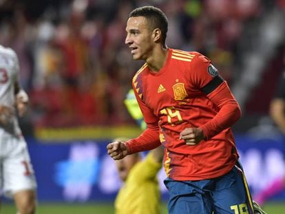 Rodrigo celebra un gol. En vídeo, declaraciones posteriores al encuentro de Paco Alcácer, Dani Carvajal y Sergio Ramos.