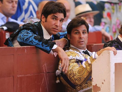 Los toreros Francisco y Cayetano Rivera Ordóñez durante una corrida de en la feria taurina de Pontevedra.